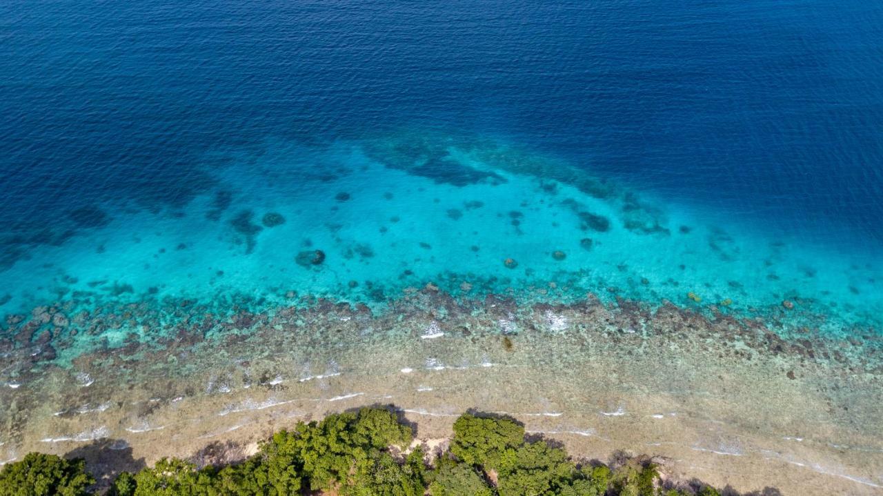 Aore Breeze Luganville Exteriör bild